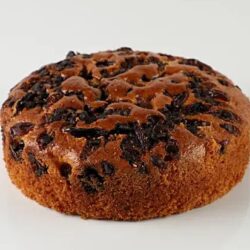 Rum and Raisins Chocolaty Dry Cake